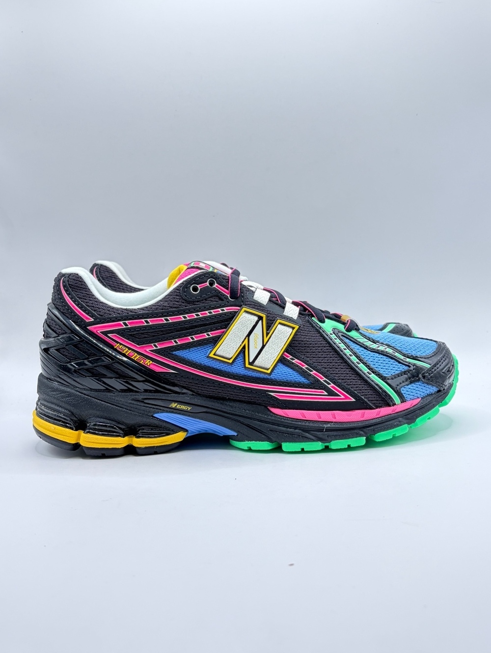 New Balance 1906R Multicolor Running Shoes Size 6.5 UK / 8 US Women
